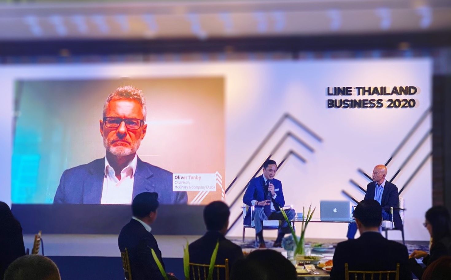 ภาพบรรยากาศงานเสวนา CEO Talk ภายใต้หัวข้อ "Rising Asia: New World Order"